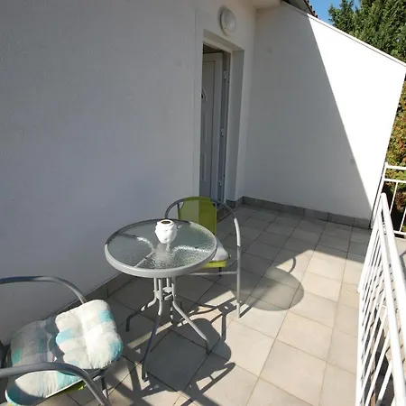 Inka Apartment